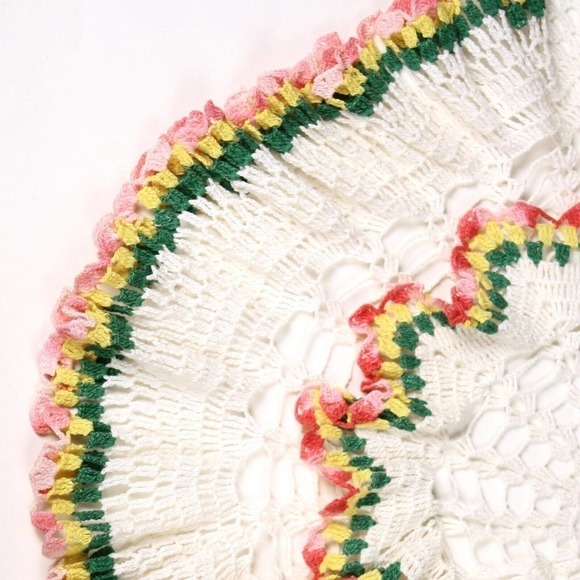 Vintage Cotton Crochet Table Cloth Topper Hand Made Ruffle Rainbow Edge -Hey Viv - Picture 5 of 6